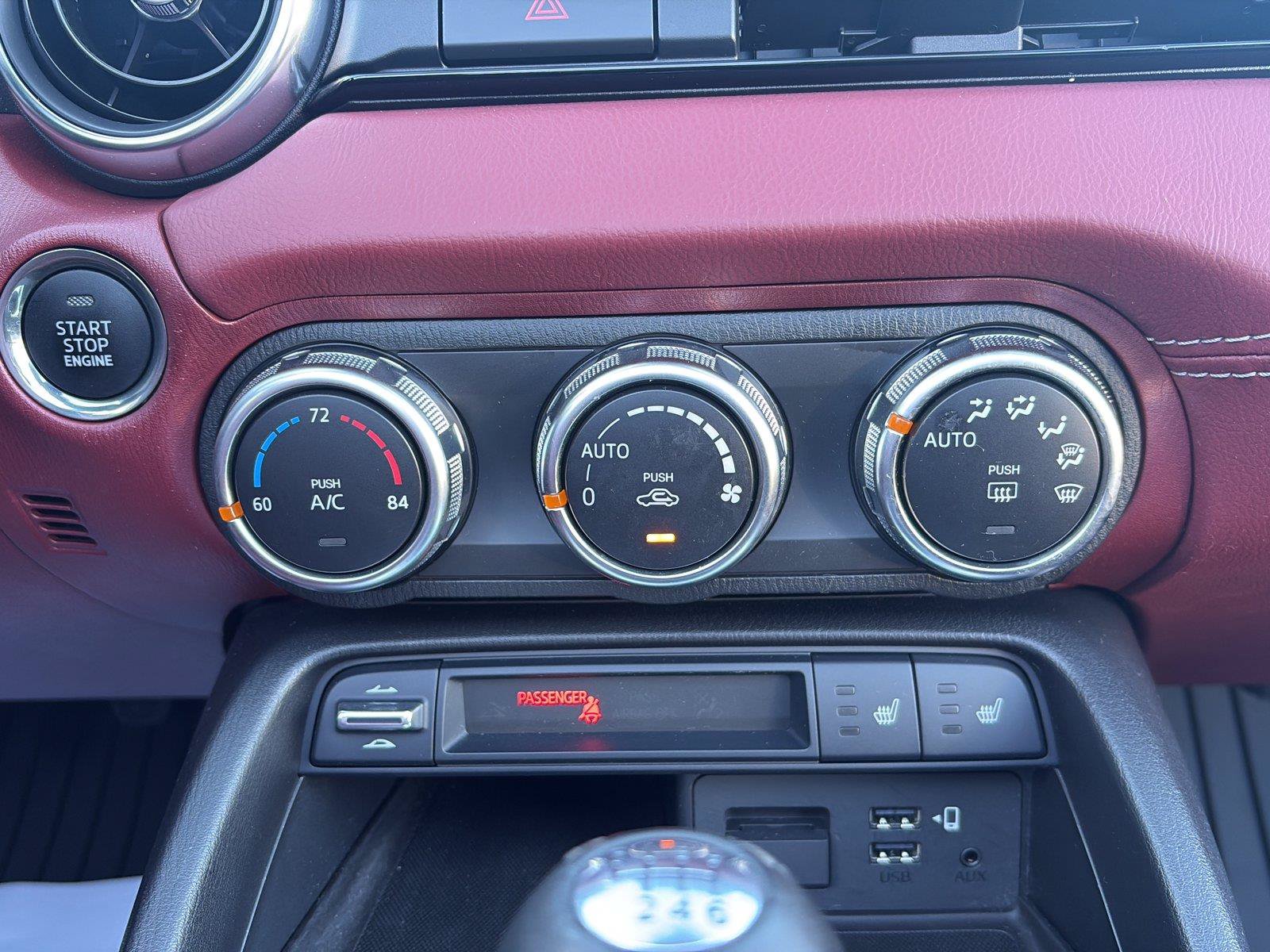 Used 2020 MAZDA MX-5 Miata RF Grand Touring RWD image 27