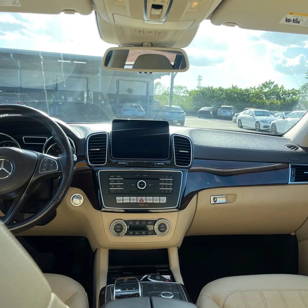 Used 2019 Mercedes-Benz GLS 450 4MATIC image 8