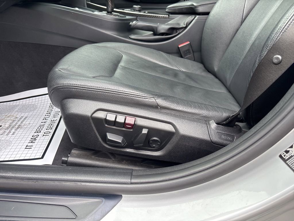 Used 2013 BMW 335i xDrive Sedan image 17