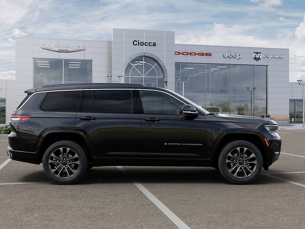 New 2025 Jeep Grand Cherokee L Overland w/ Advanced Protech Group III AWD/4WD image 21