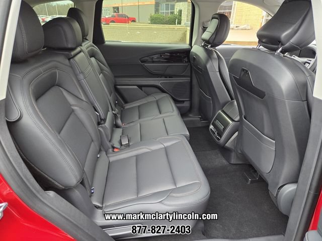 New 2026 Lincoln Nautilus Premier AWD/4WD image 11