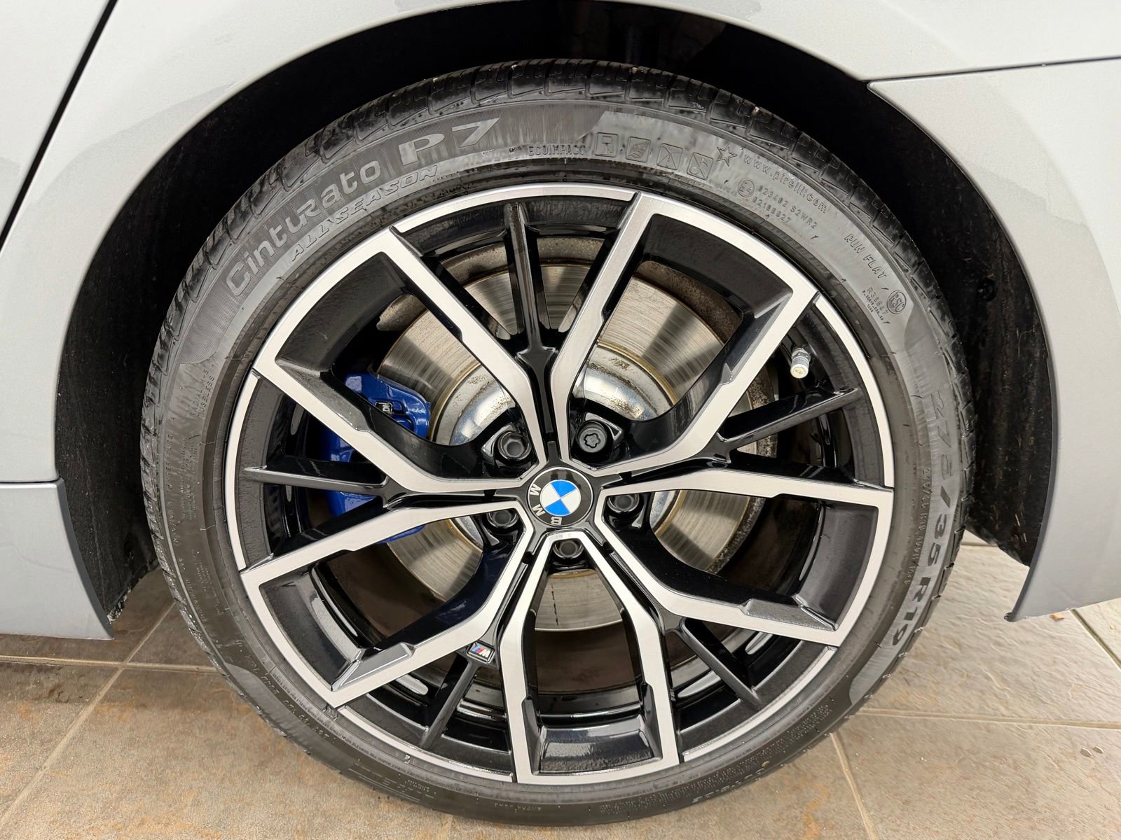 Used 2023 BMW M550i xDrive AWD/4WD image 33