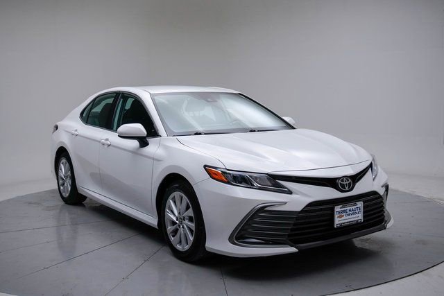 Used 2023 Toyota Camry LE image 10