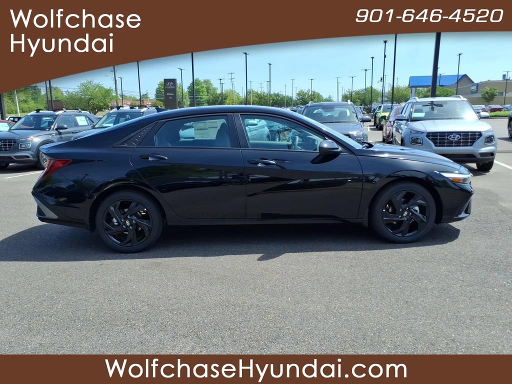 New 2026 Hyundai Elantra Sport FWD image 6
