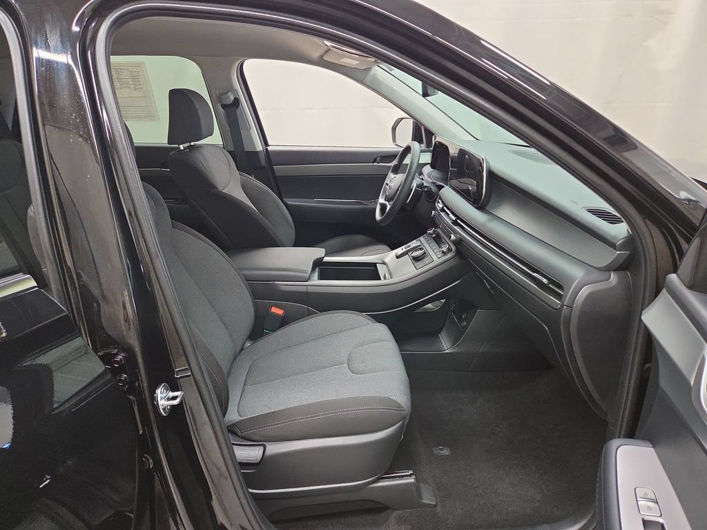 Used 2025 Hyundai Palisade SE AWD/4WD image 12