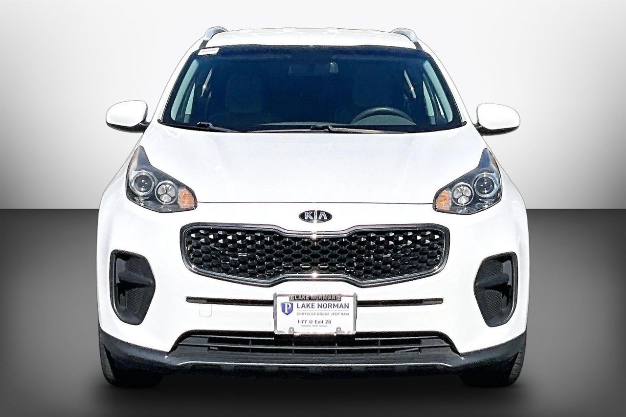 Used 2017 Kia Sportage LX w/ LX Popular Package FWD image 3