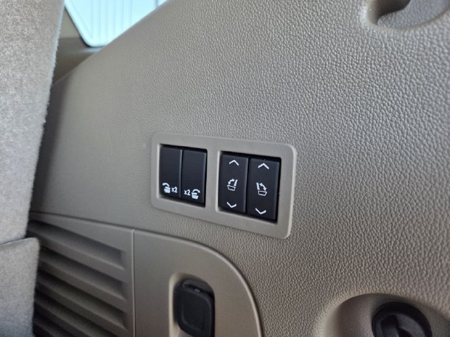 Certified 2018 Chevrolet Tahoe Premier AWD/4WD image 13