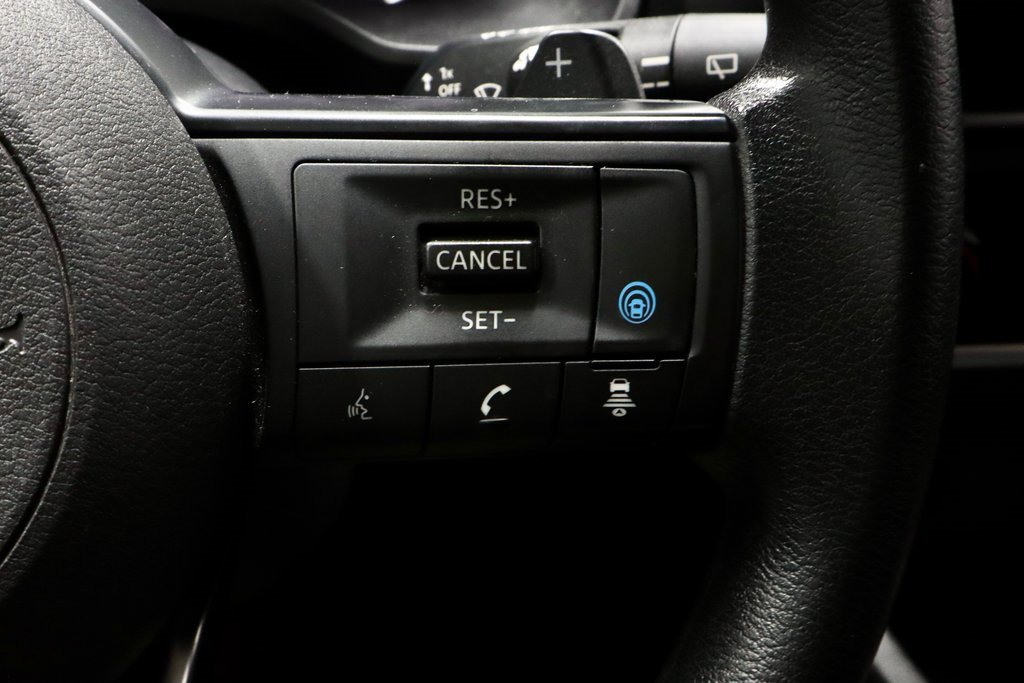 Certified 2024 Nissan Rogue SV image 31