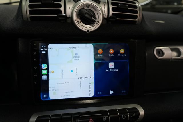 Used 2013 smart fortwo passion image 18