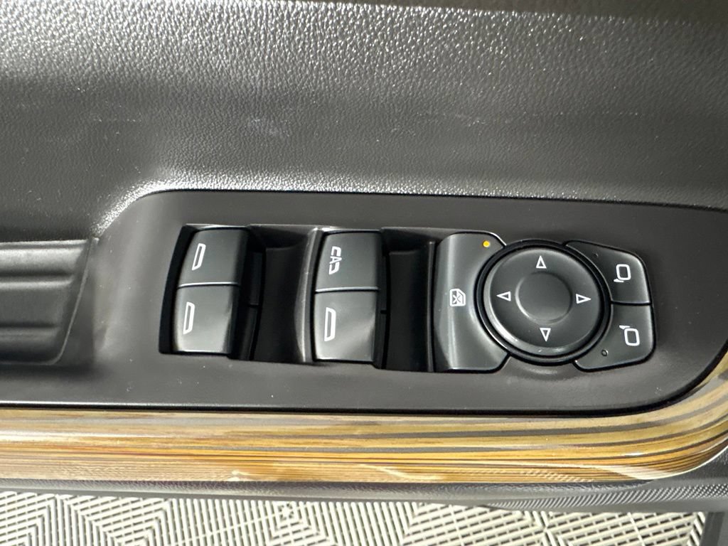 Used 2020 GMC Acadia SLE w/ Driver Convenience Package FWD image 18