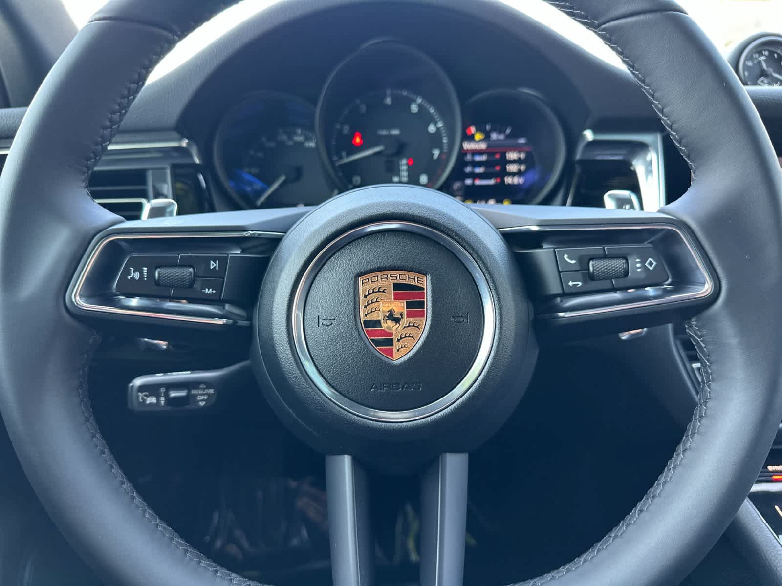New 2026 Porsche Macan AWD/4WD image 25
