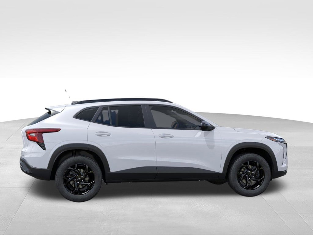New 2026 Chevrolet Trax LT w/ Driver Confidence Package FWD image 5