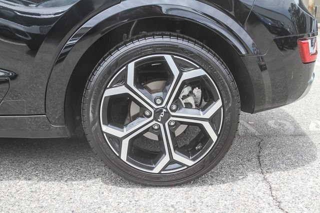 Used 2023 Kia Niro SX Touring FWD image 12