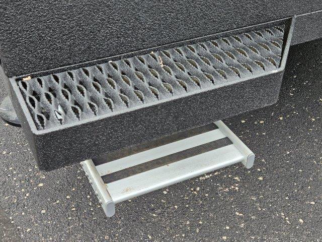 New 2024 Ford F550 4x4 Regular Cab Super Duty image 9