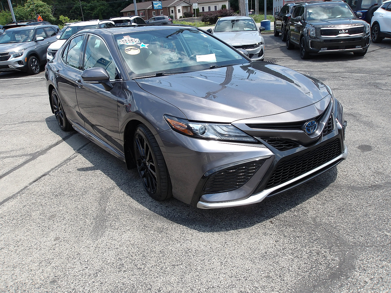 Used 2023 Toyota Camry XSE w/ Cold Weather Package FWD image 1