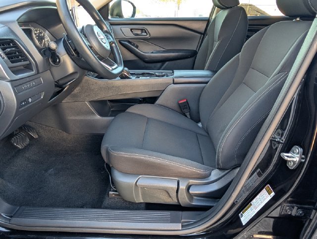 Used 2024 Nissan Rogue S AWD/4WD image 12