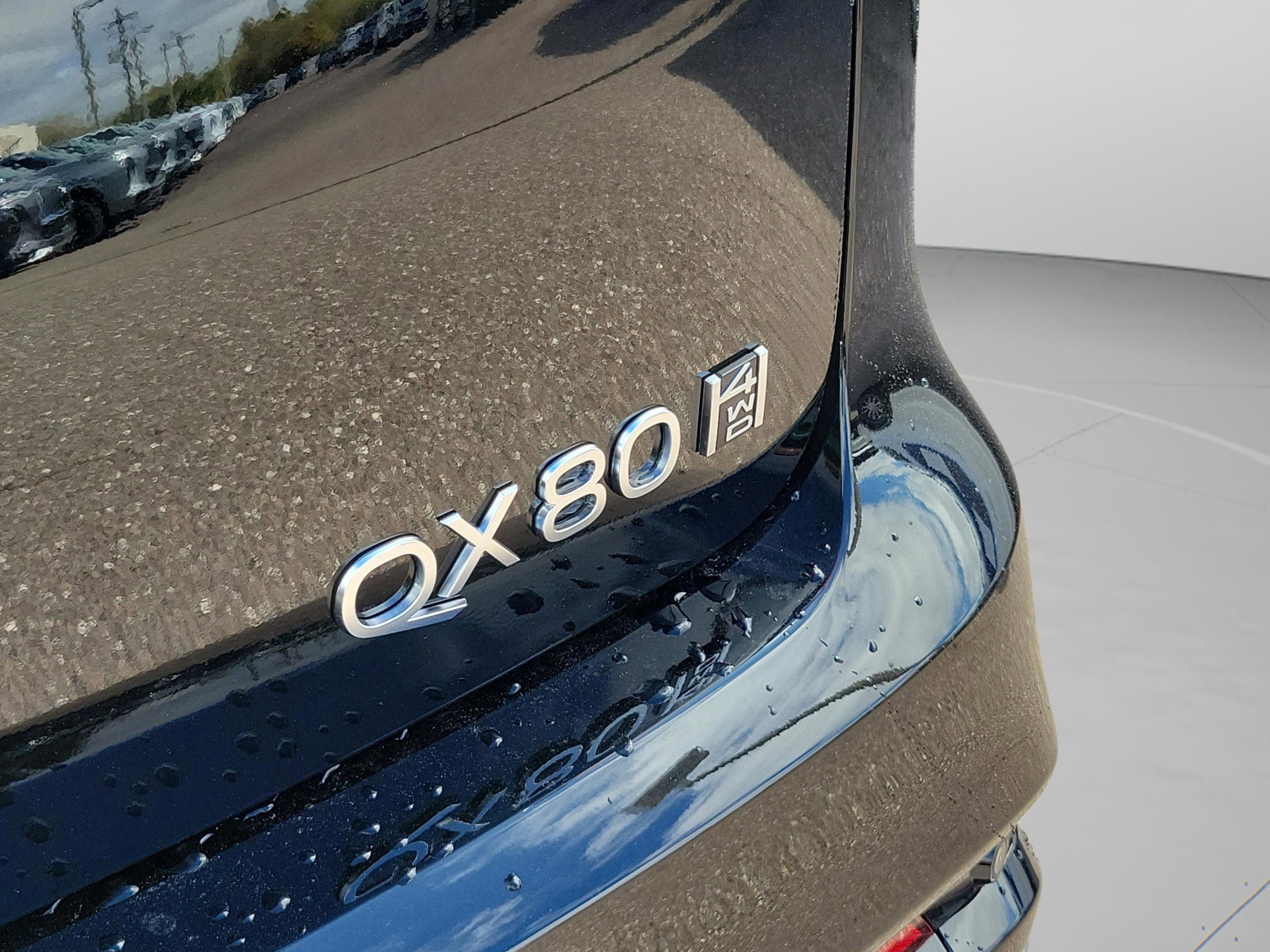 New 2026 INFINITI QX80 Luxe image 10