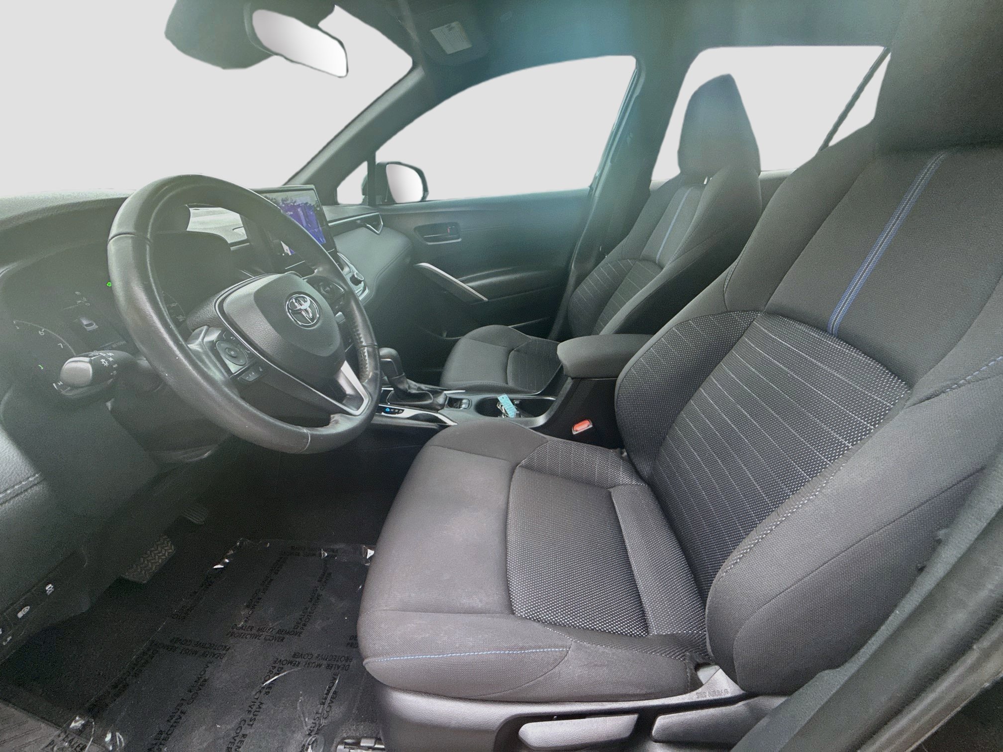 Used 2023 Toyota Corolla Cross AWD Hybrid image 18