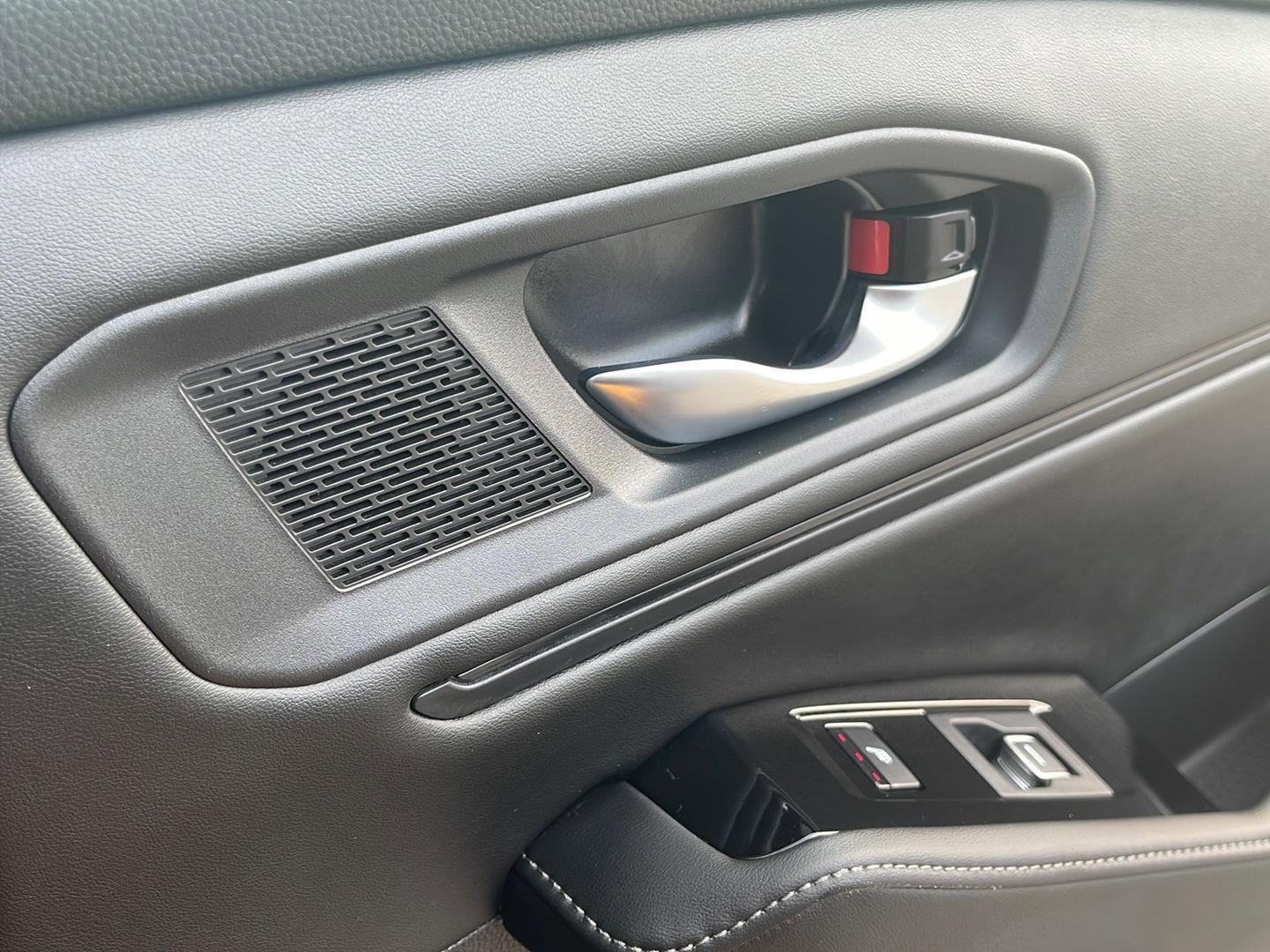 Used 2023 Honda Accord Touring image 19