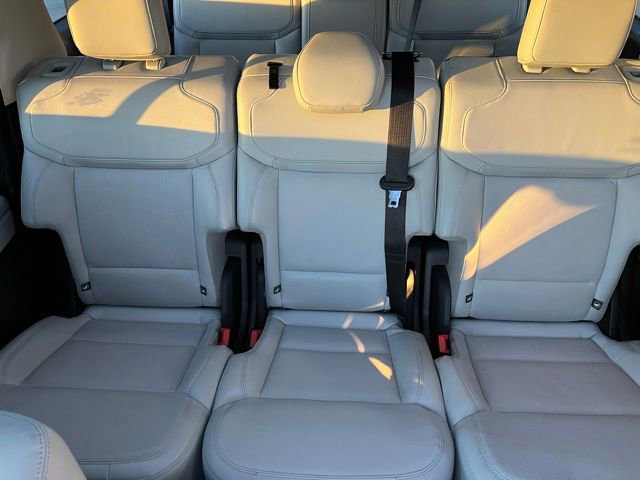 Used 2025 Ford Expedition Max Platinum image 22
