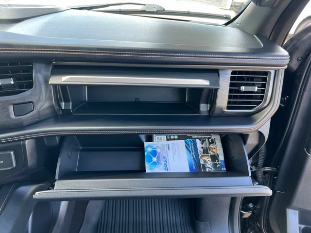 Used 2023 Ford Expedition Platinum RWD image 44