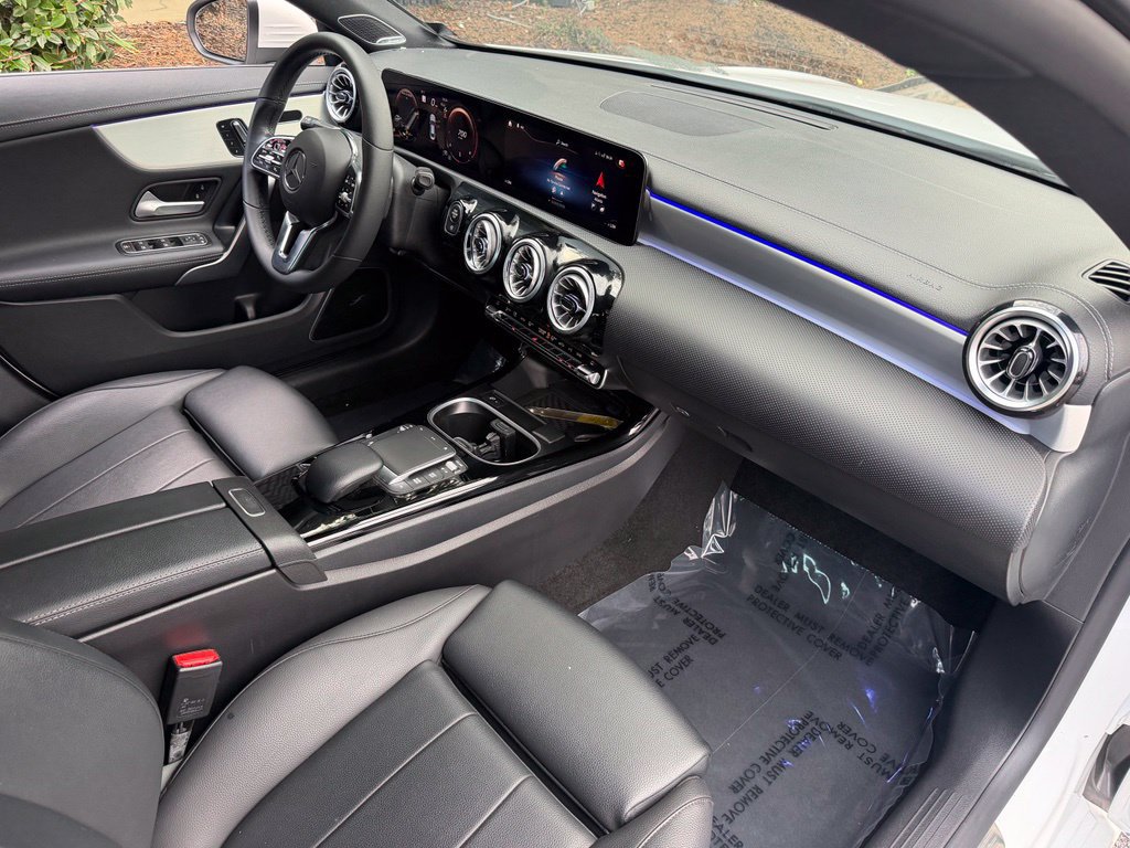 Used 2023 Mercedes-Benz CLA 250 w/ Premium Package image 32