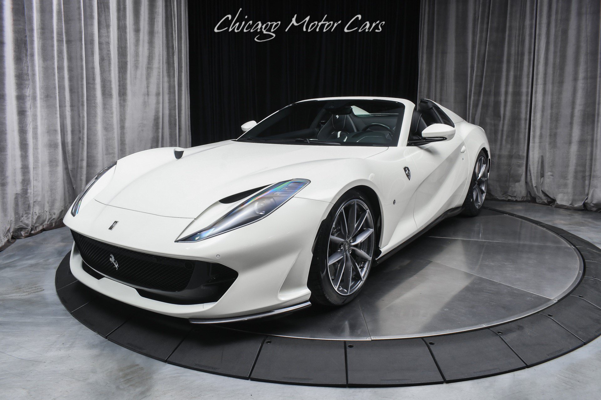 Used 2022 Ferrari 812 GTS RWD image 2