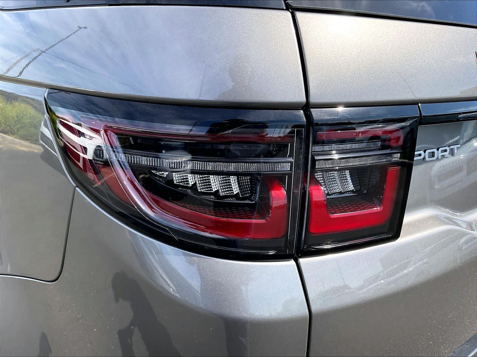 Used 2021 Land Rover Discovery Sport S AWD/4WD image 31