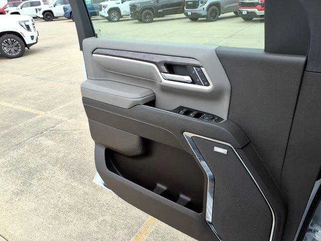 Used 2024 Chevrolet Silverado 2500 LTZ w/ LTZ Convenience Package AWD/4WD image 14