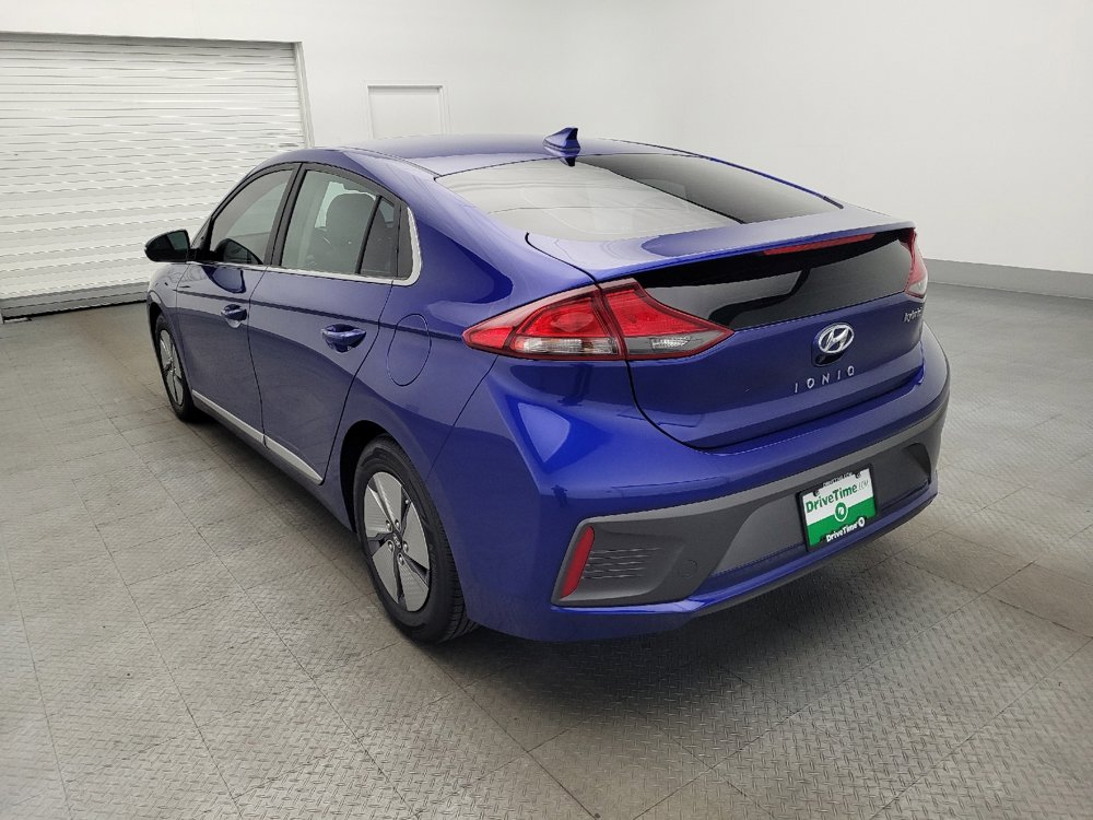 Used 2021 Hyundai Ioniq SE FWD image 5