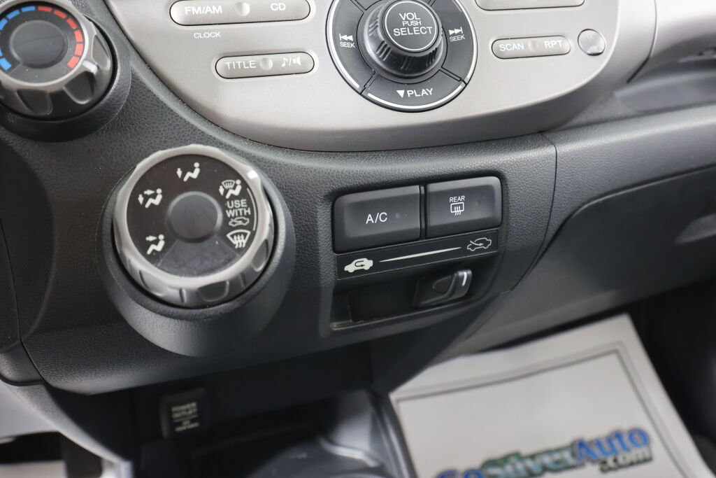 Used 2009 Honda Fit Sport image 35