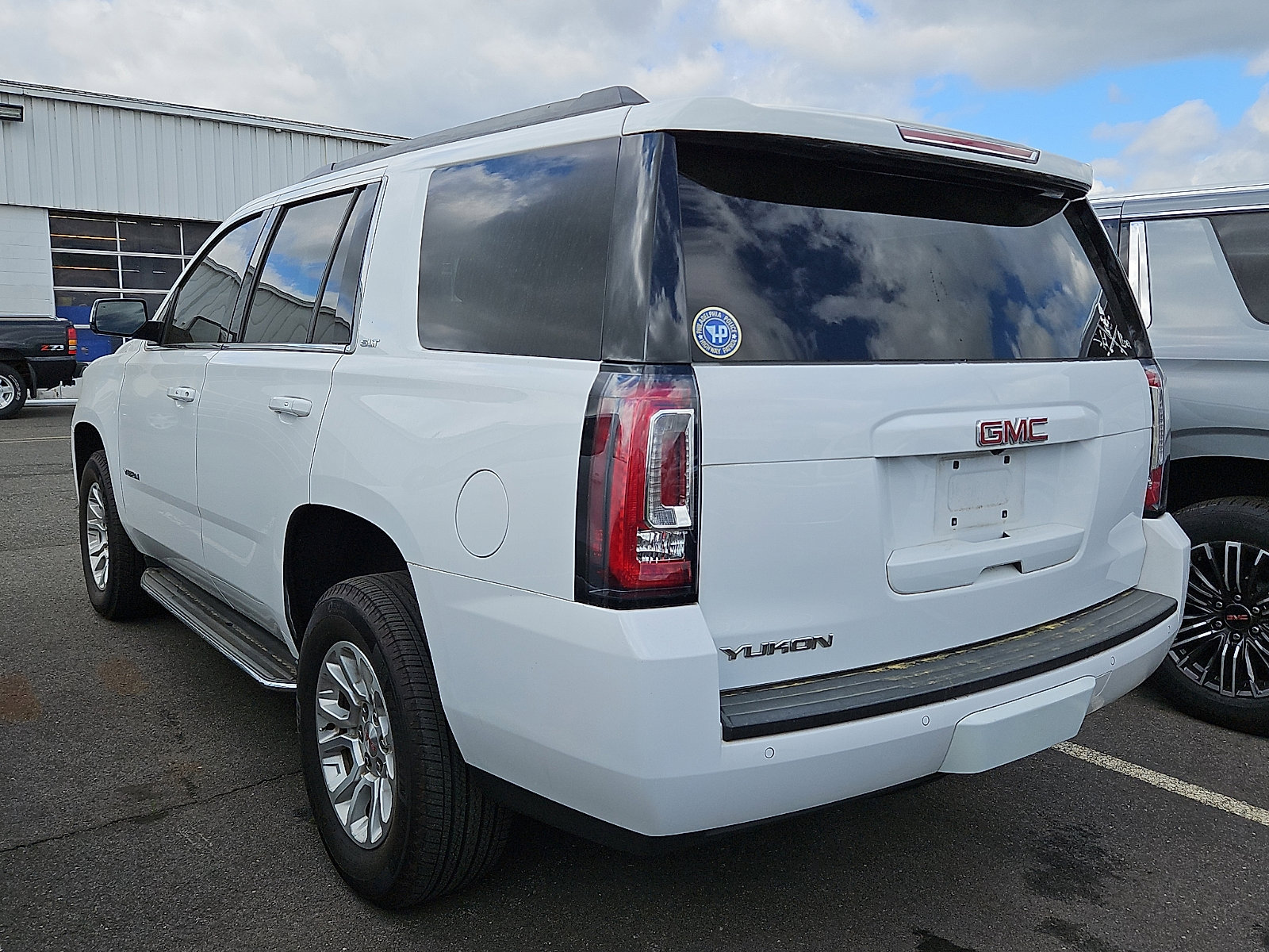 Used 2020 GMC Yukon SLT w/ Open Road Package AWD/4WD image 8