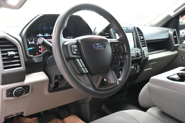 Used 2022 Ford F250 XL w/ STX Appearance Package AWD/4WD image 2
