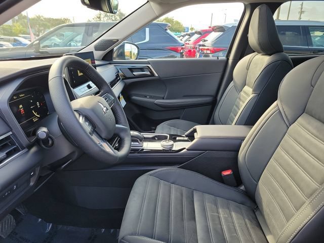 New 2026 Mitsubishi Outlander SE FWD image 17