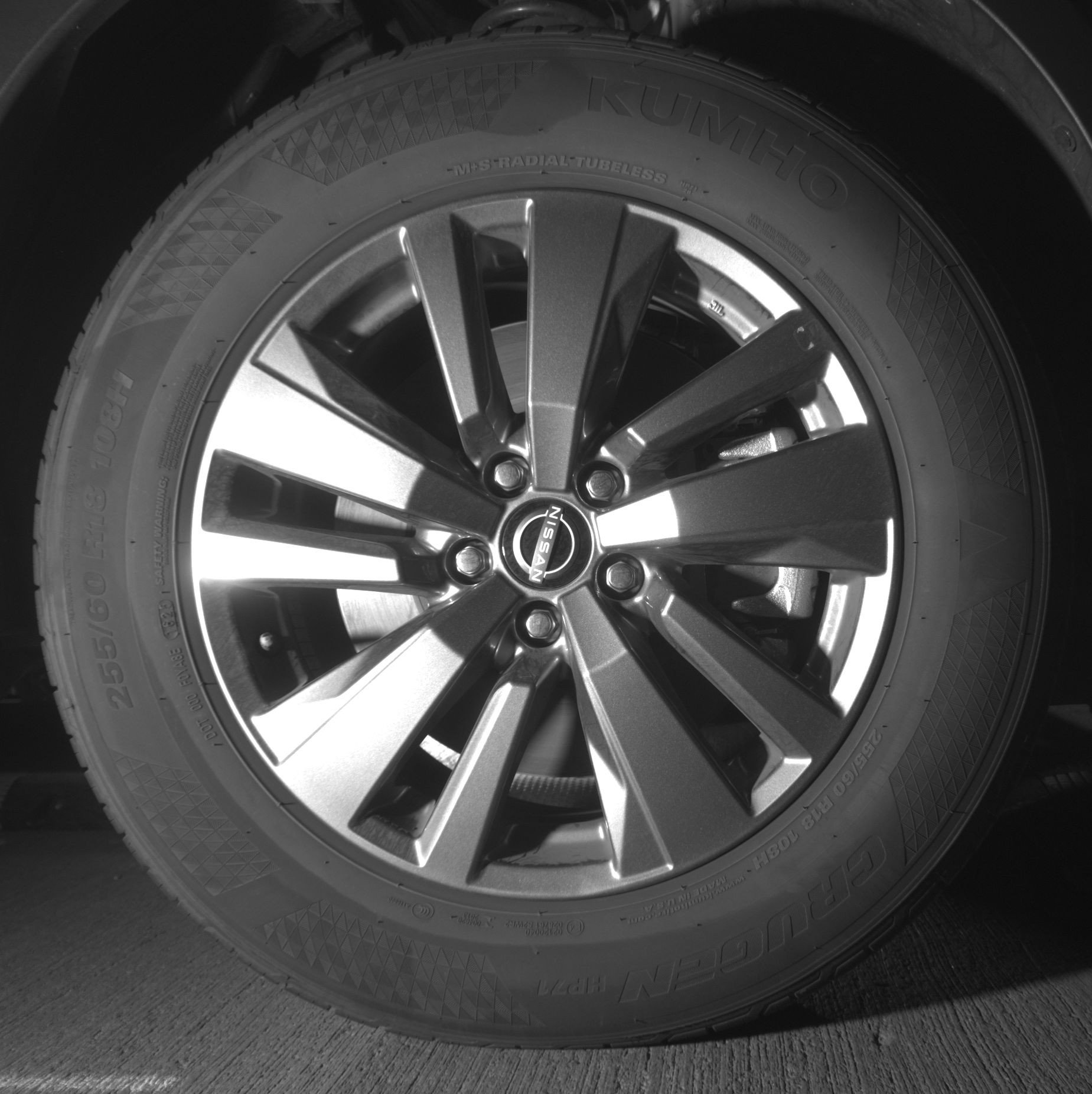 Used 2025 Nissan Pathfinder SV image 13