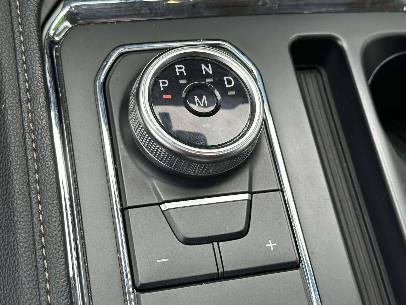 Used 2024 Ford Expedition XLT image 26