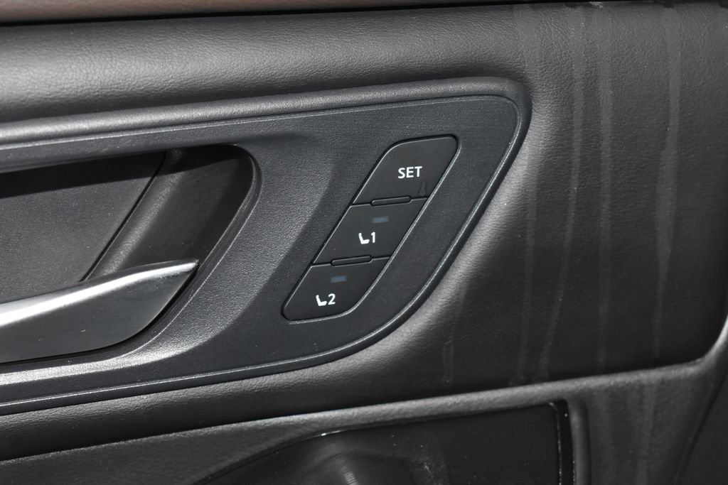 Used 2023 Nissan Rogue SL AWD/4WD image 5