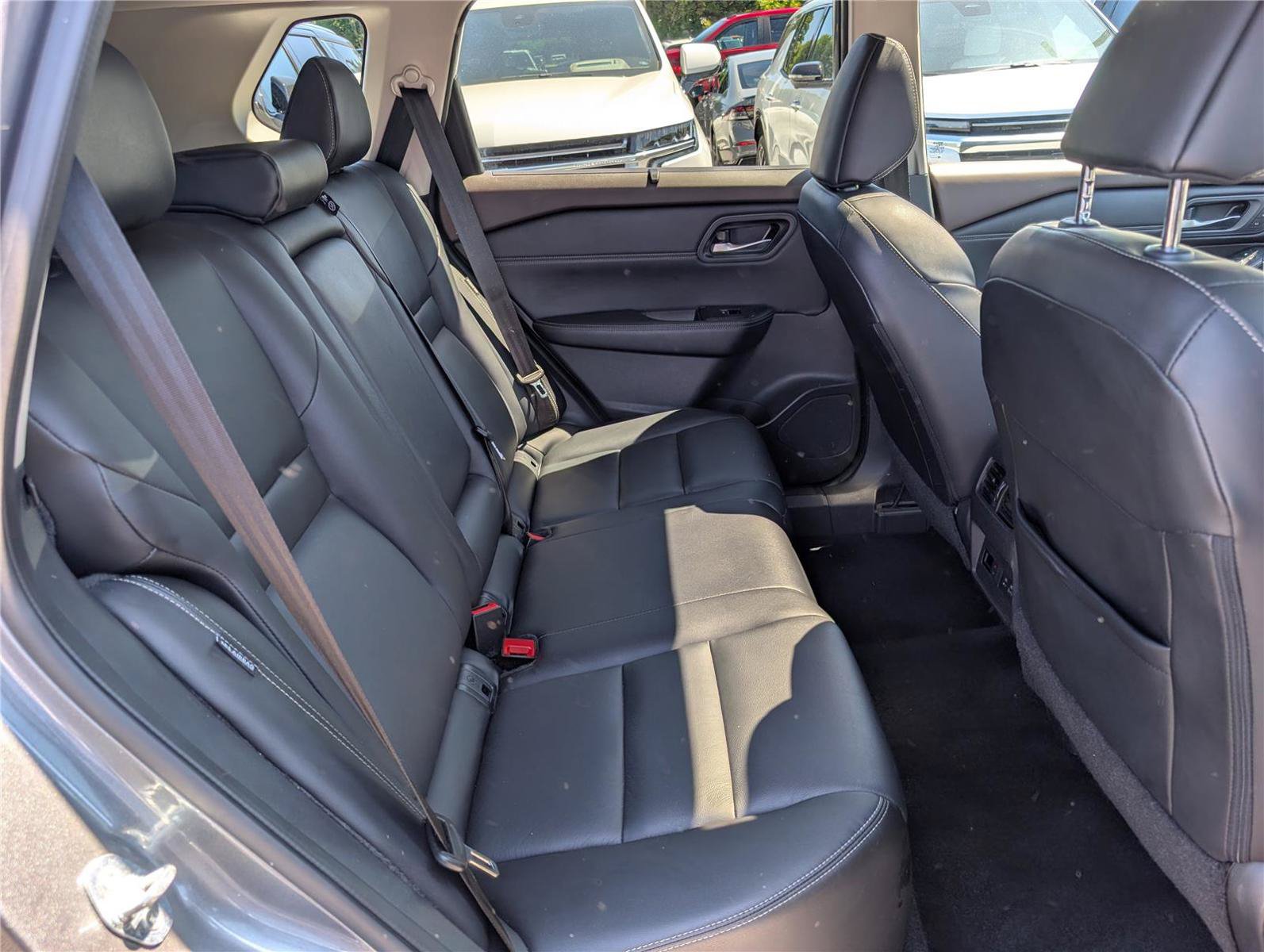 Used 2023 Nissan Rogue SL w/ SL Premium Package AWD/4WD image 13
