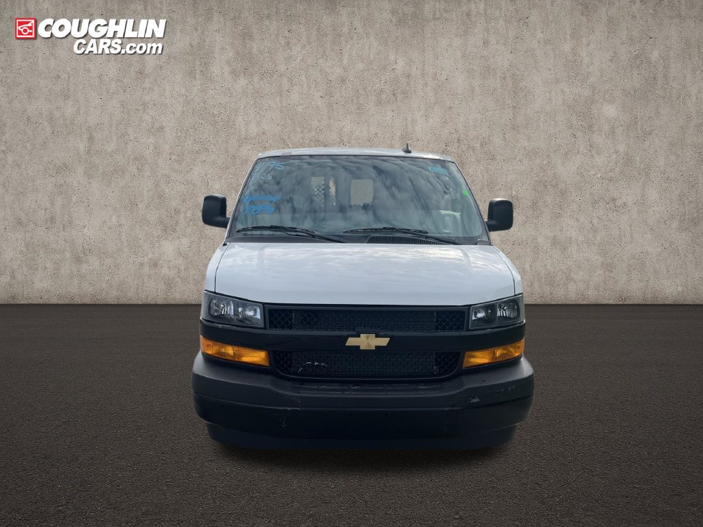 New 2026 Chevrolet Express 3500 w/ Driver Convenience Package RWD image 9
