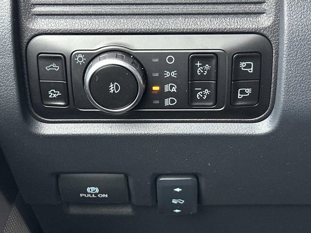 New 2026 Ford F250 Lariat w/ Chrome Package image 25