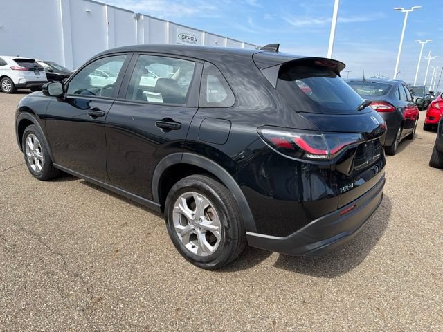 Used 2023 Honda HR-V LX image 4