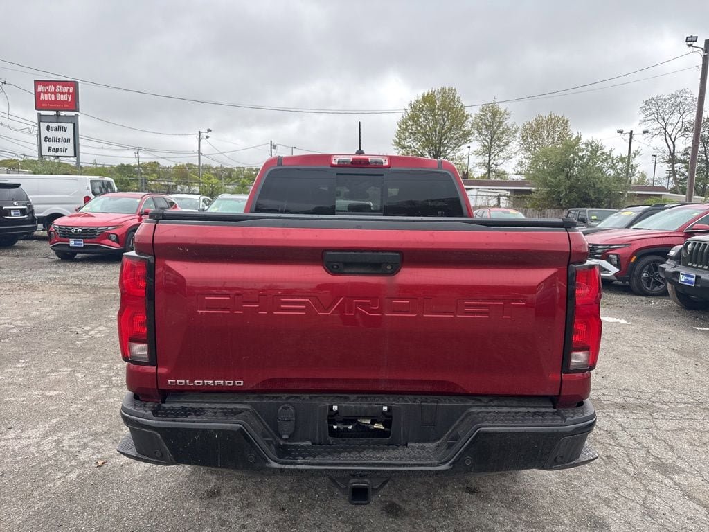 Used 2024 Chevrolet Colorado Z71 w/ Z71 Convenience Package 2 AWD/4WD image 14
