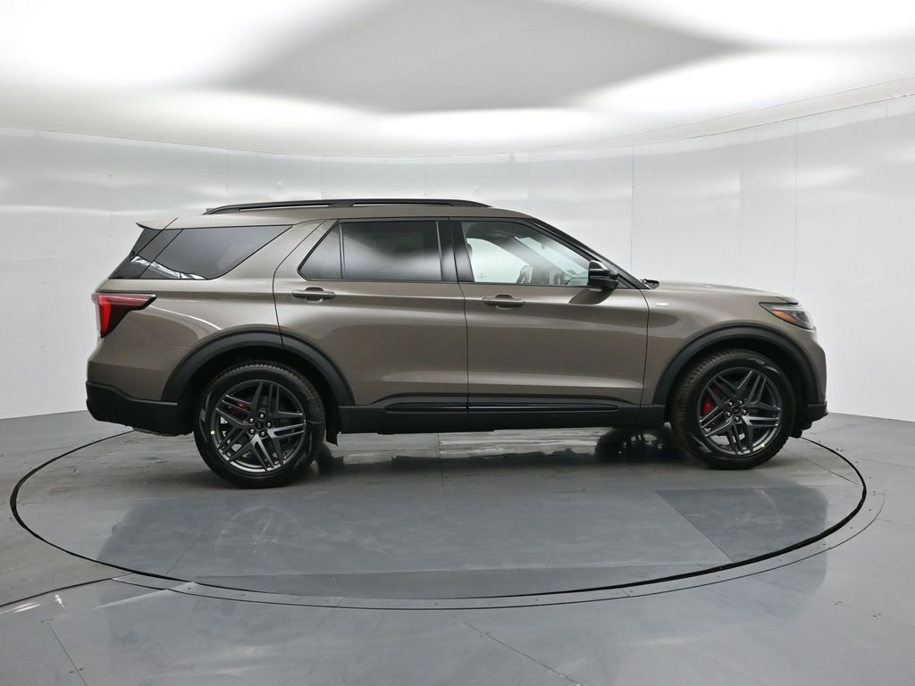 New 2026 Ford Explorer ST-Line RWD image 29