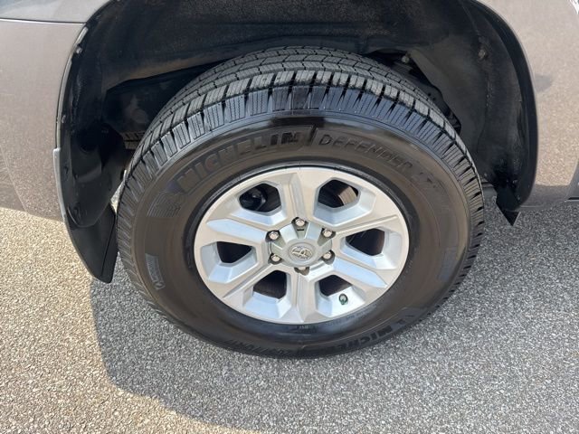 Used 2017 Toyota 4Runner SR5 image 14