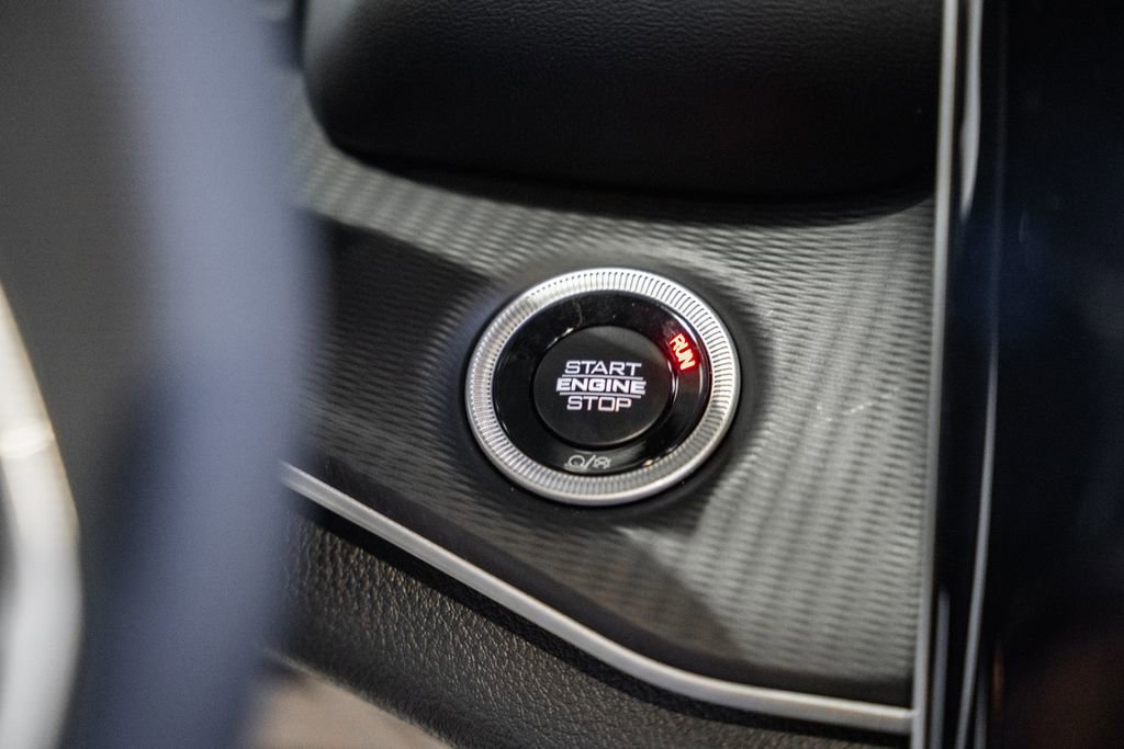 New 2025 Jeep Grand Cherokee 4WD image 25