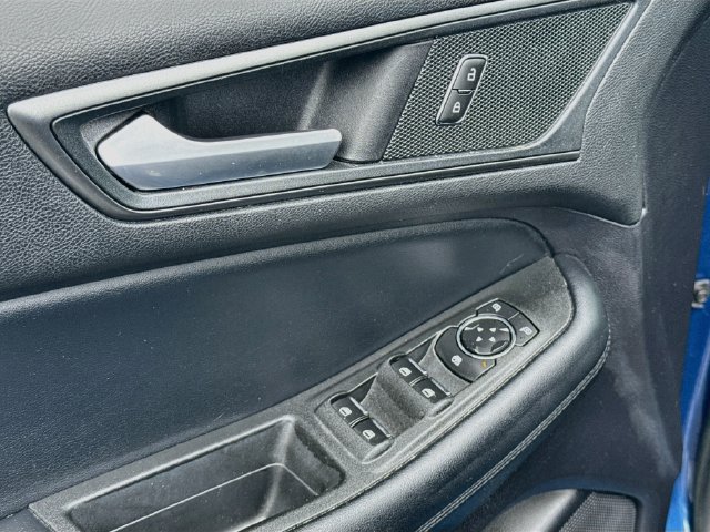 Used 2020 Ford Edge SE AWD/4WD image 24