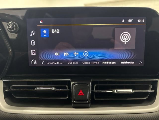 Used 2025 Chevrolet TrailBlazer LT AWD/4WD image 15