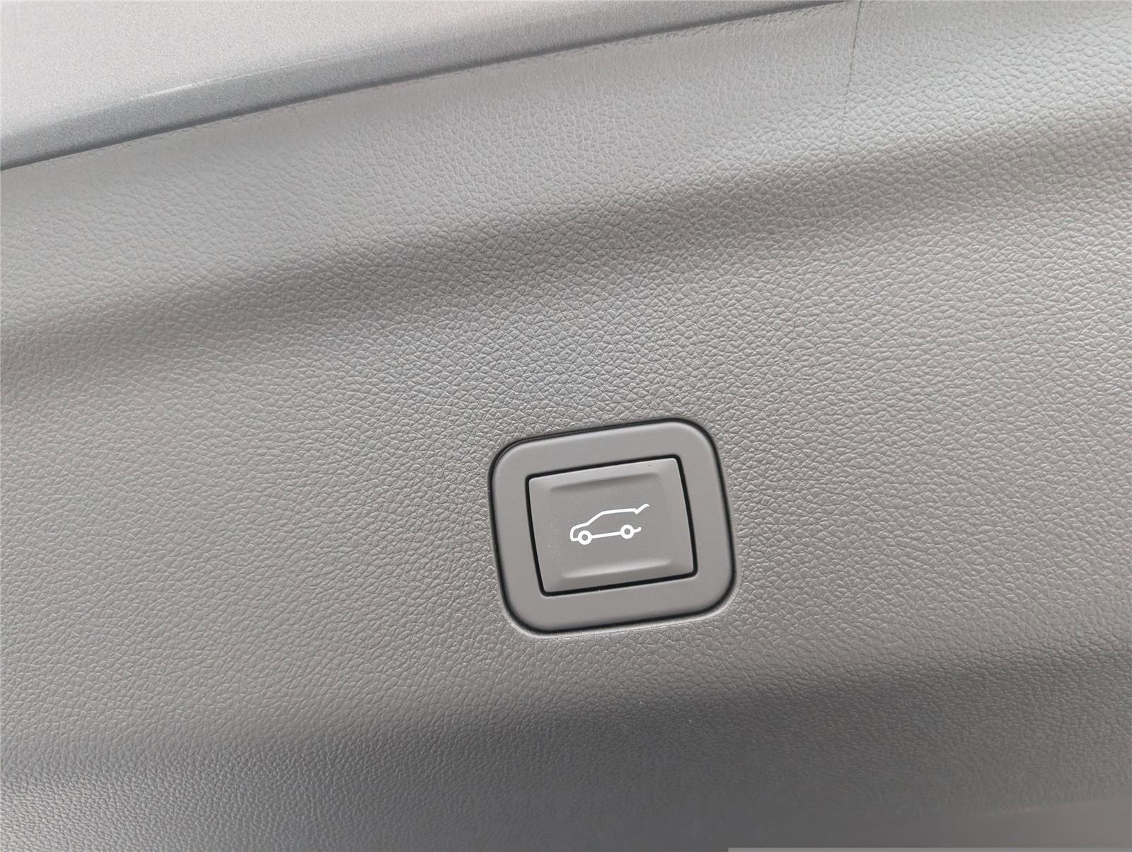 New 2026 Chevrolet Tahoe RST RWD image 21