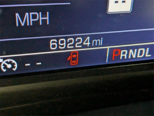 Used 2017 GMC Sierra 2500 SLT w/ Driver Alert Package image 19