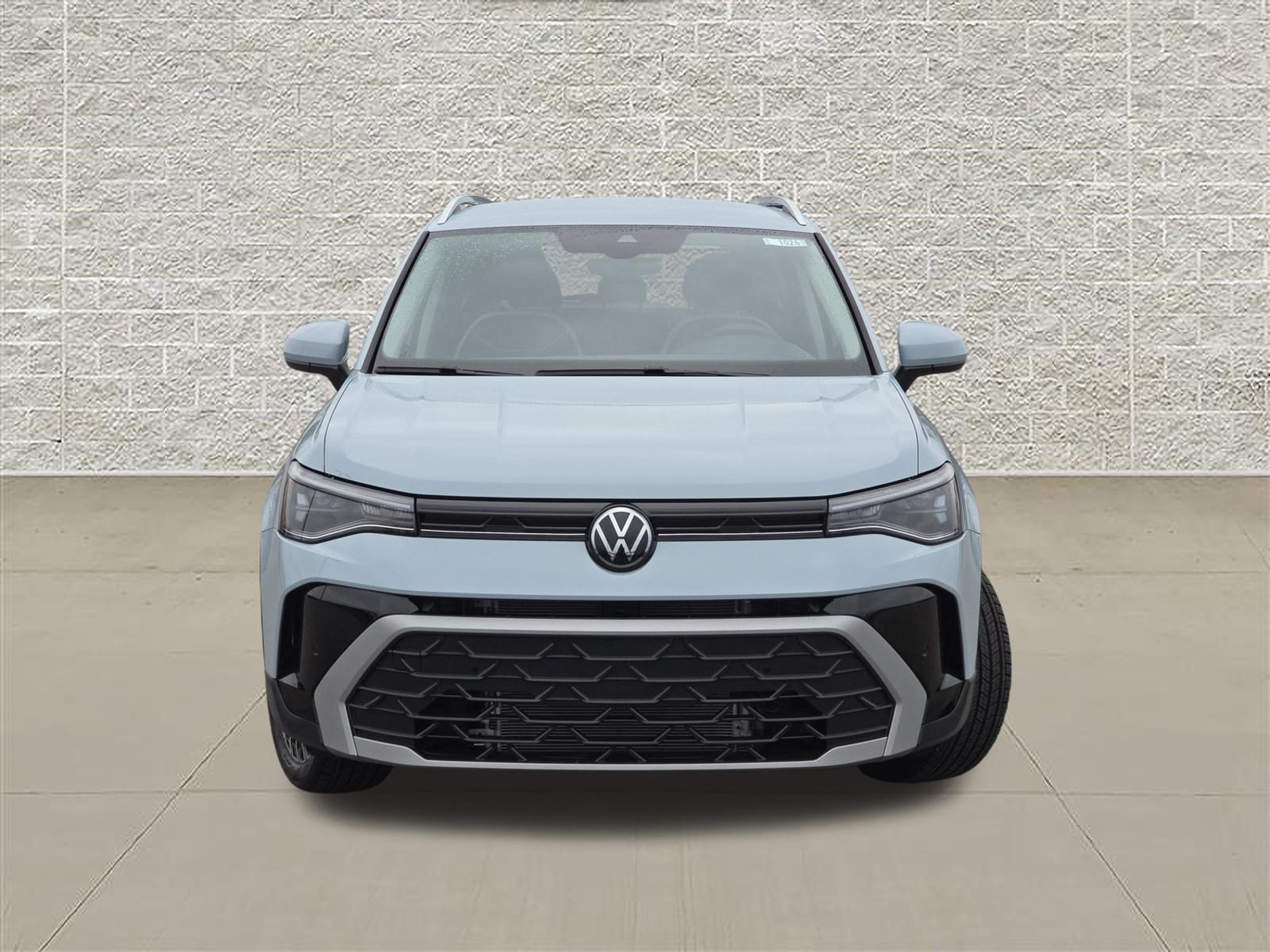 New 2027 Volkswagen Taos SE FWD image 2